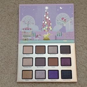 Too Faced Merry Macarons Palette